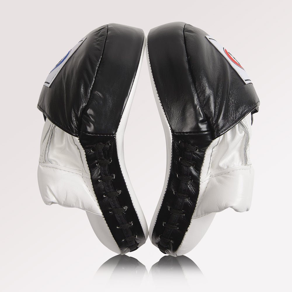 Fairtex FMV9 Ultimate Contoured Focus Mitts - Wit/Zwart