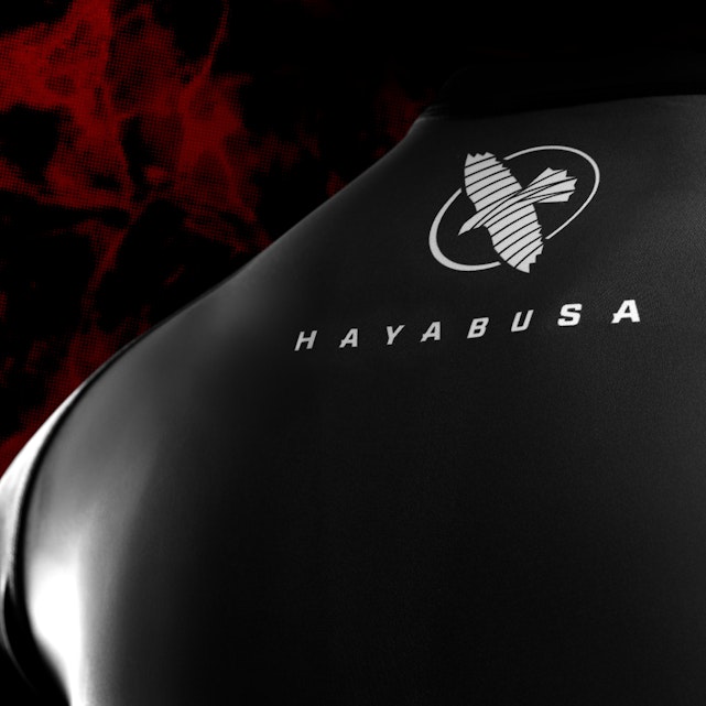 Hayabusa UFC BJJ Rash Guard – Zwart / Rood