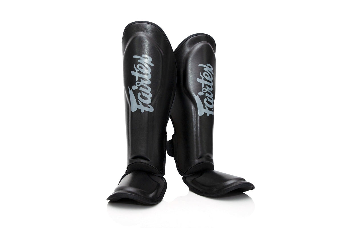 Fairtex X Booster Scheenbeschermers - FXB SG - Zwart/Grijs