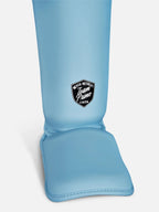 Primo Classic Muay Thai Scheenbeschermer - Arctic Blue - lichtblauw