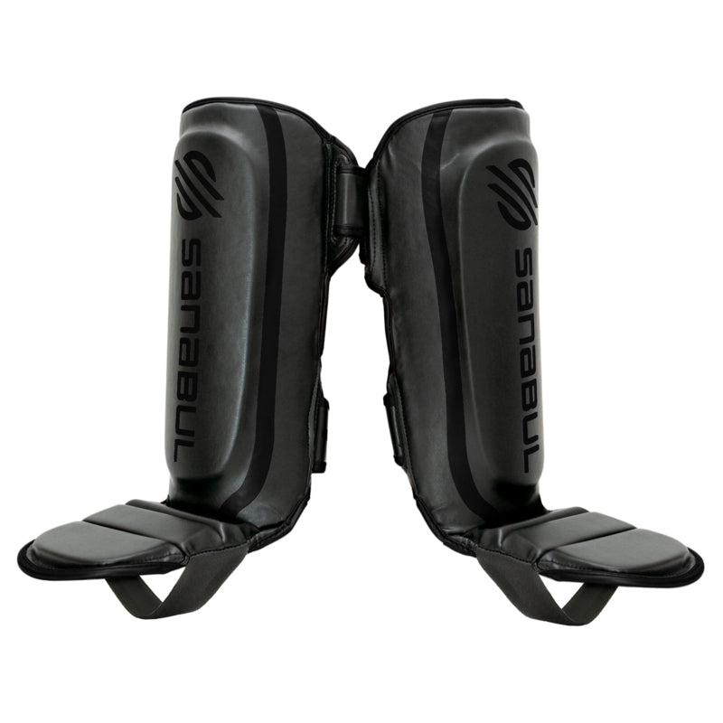 Sanabul Essential Hook and Loop Scheenbeschermers - Zwart