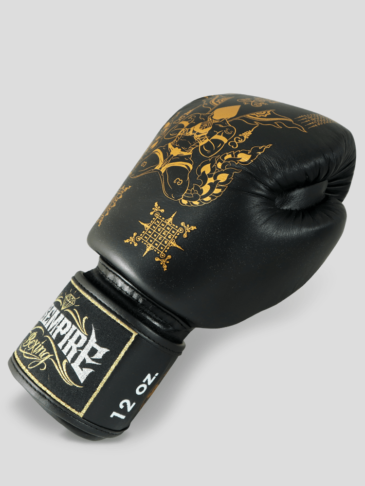 SKS Empire Bokshandschoenen - Sak Yant - Echt Leer - Zwart / Goud