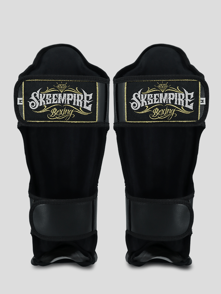 SKS Empire Scheenbeschermers - Sak Yant - Echt Leer - Zwart / Goud